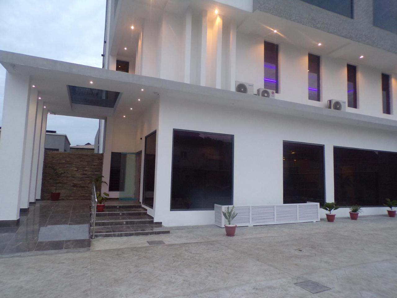 The Mayhill Lekki Exteriör bild