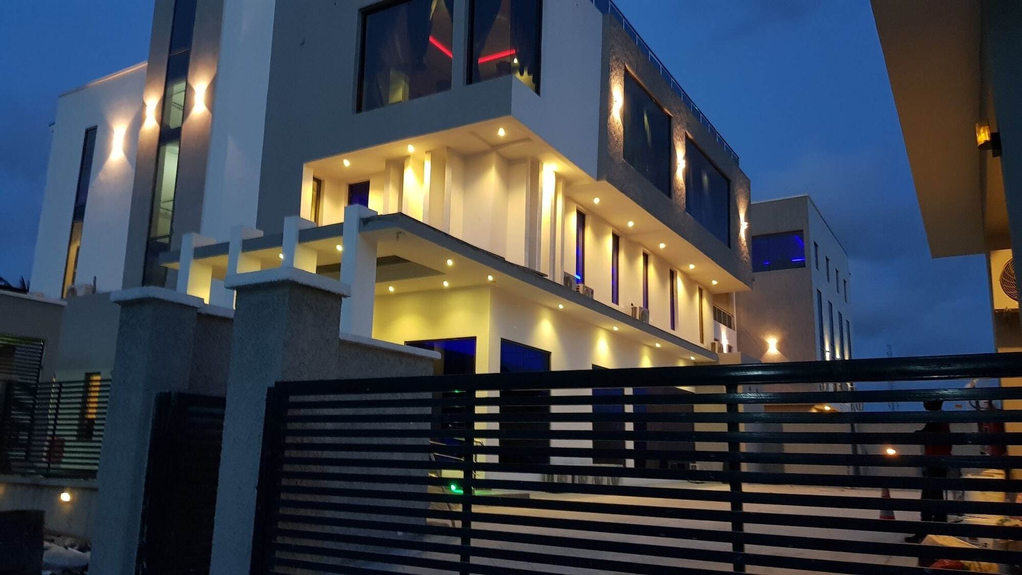 The Mayhill Lekki Exteriör bild